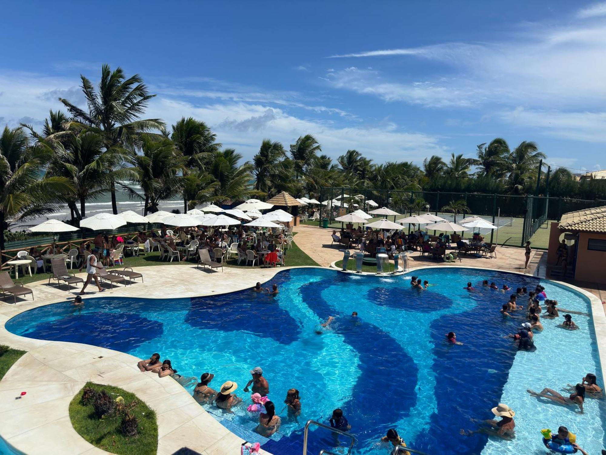 Apartment Flat Guarajuba - 3 Quartos 2 Andar A Beira Mar - Pe Areia - Governanca Com Arrumadeira E Wi Fi Inclusos *