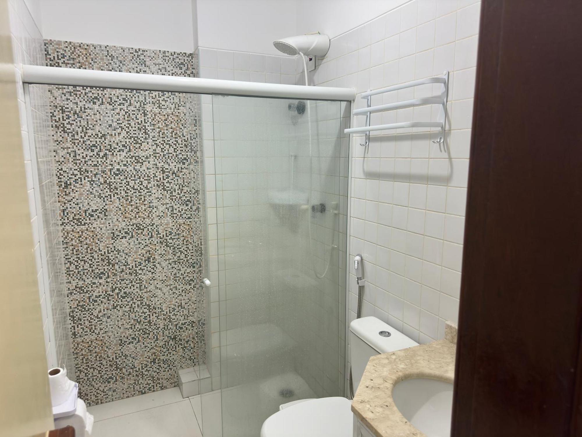 Apartment Flat Guarajuba - 3 Quartos 2 Andar A Beira Mar - Pe Areia - Governanca Com Arrumadeira E Wi Fi Inclusos Camassari