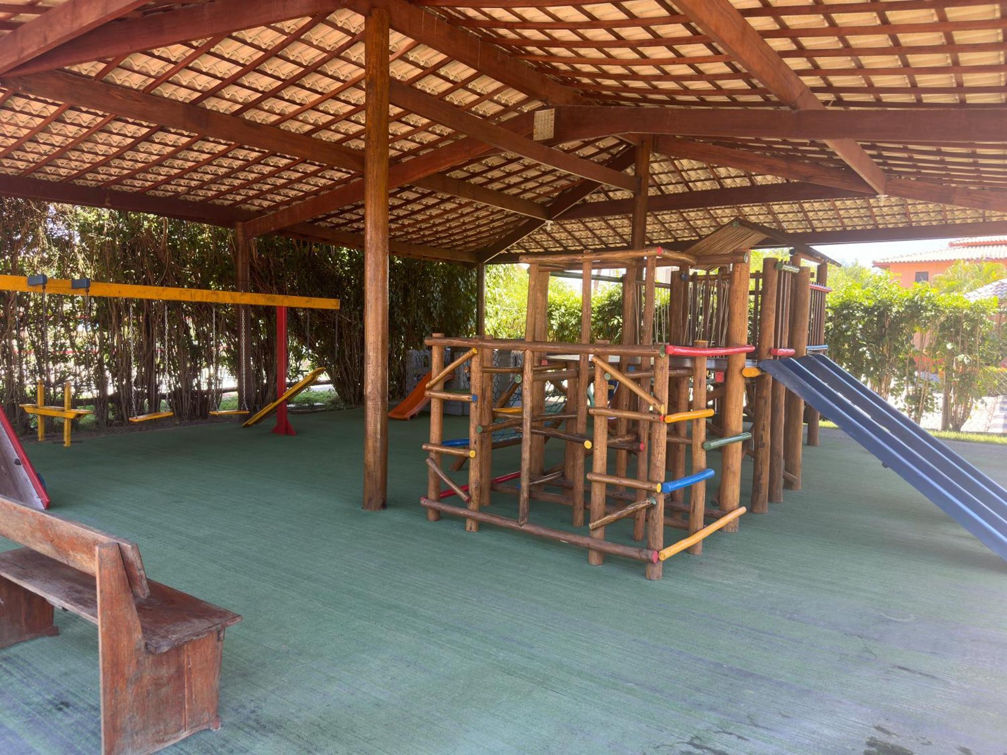 Apartment Flat Guarajuba - 3 Quartos 2 Andar A Beira Mar - Pe Areia - Governanca Com Arrumadeira E Wi Fi Inclusos *