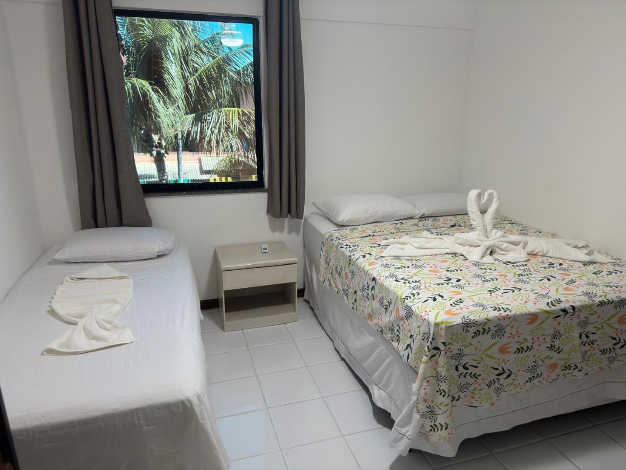 Flat Guarajuba - 3 Quartos 2 Andar A Beira Mar - Pe Areia - Governanca Com Arrumadeira E Wi Fi Inclusos Camassari
